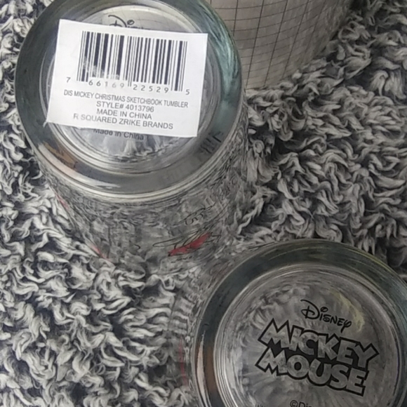 Disney Mickey Christmas Sketchbook jar and glasses - Picture 6 of 8